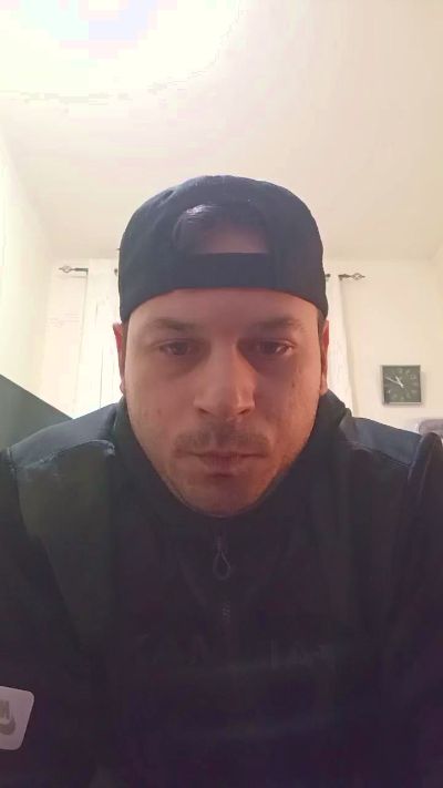 xbestxboyx live from Italy